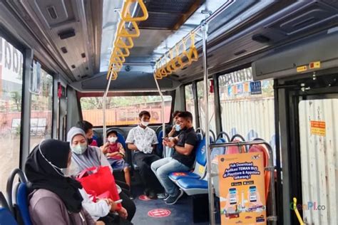 Mimpi naik bus bersama keluarga  Celebrity Indra Bekti dan Aldila Jelita Kepergok Hadiri Pesta Bersama Usai Dikabarkan Rujuk